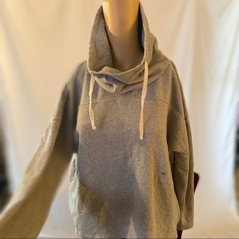 American Eagle Outfitters women’s gray cowl neck sweatshirt size XXL NWT